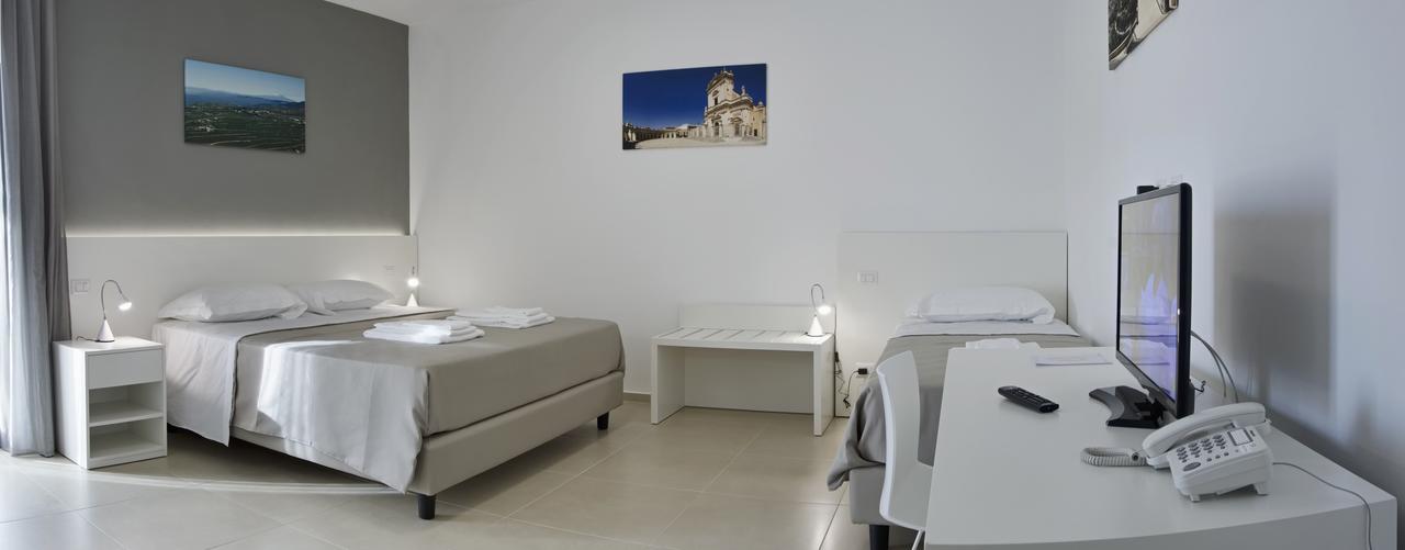 Southeast Hotel Chiaramonte Gulfi Ngoại thất bức ảnh