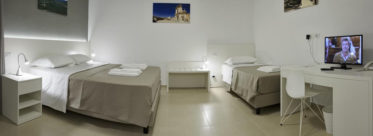 Southeast Hotel Chiaramonte Gulfi Ngoại thất bức ảnh